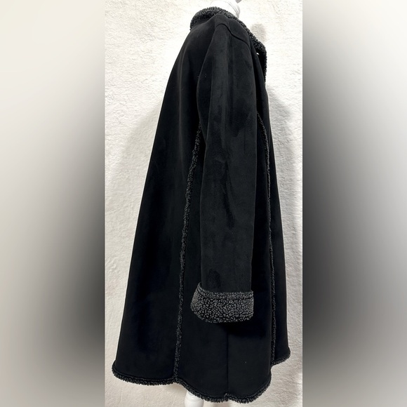 L.L.Bean women’s coat jacket long 4 buttons faux suede Sherpa collar detail - Picture 7 of 11